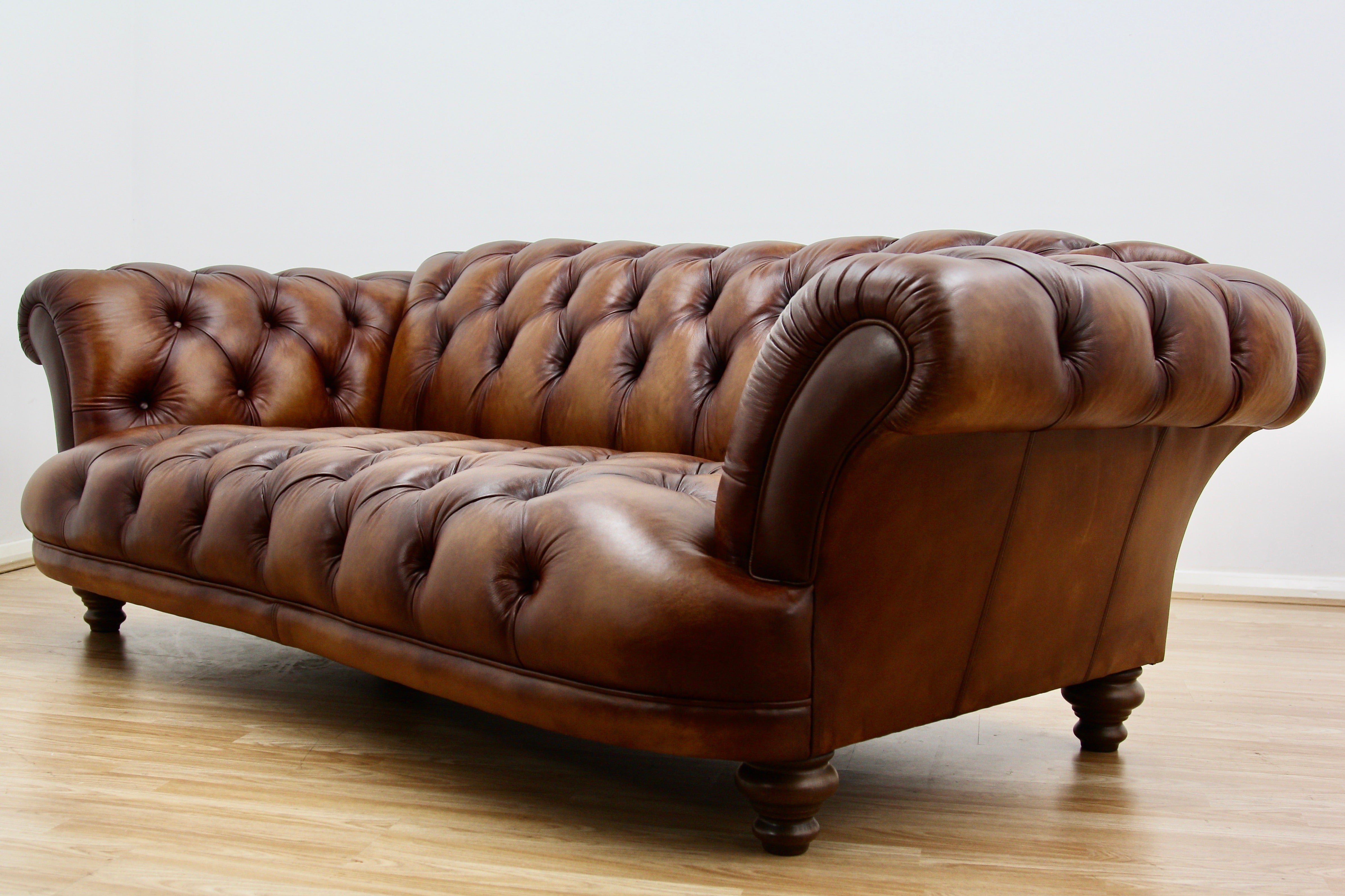 Oskar Large 4 Seater Chesterfield Leather Sofa